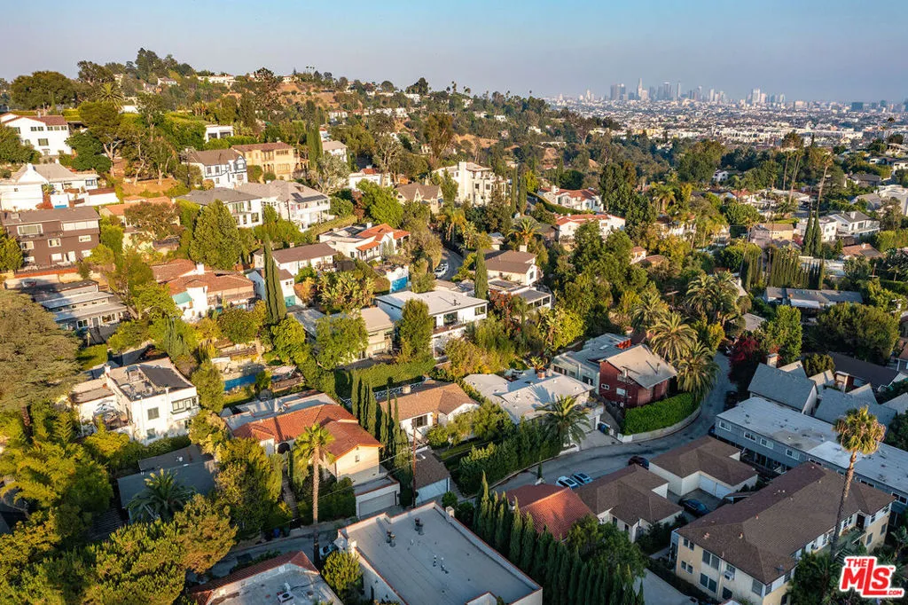 2446 Cheremoya Avenue, Los Angeles, California 90068 home-pic-43